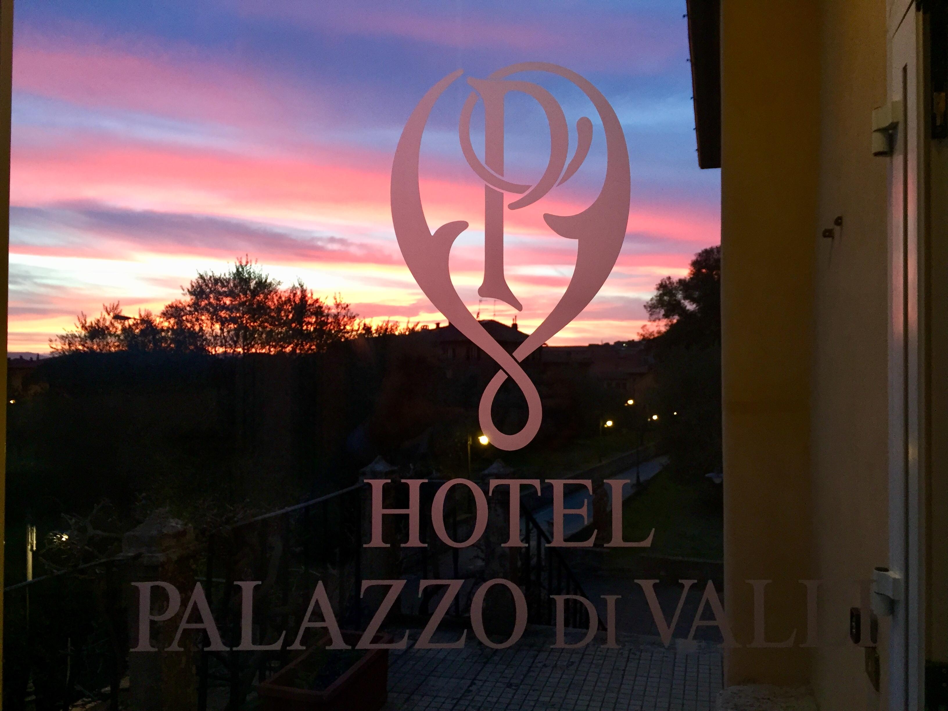 فندق سيينافي  بالاتسو دي فالي المظهر الخارجي الصورة